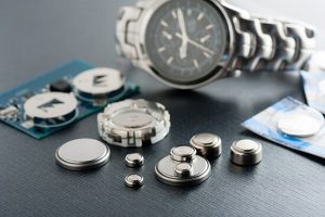 cách thay pin đồng hồ